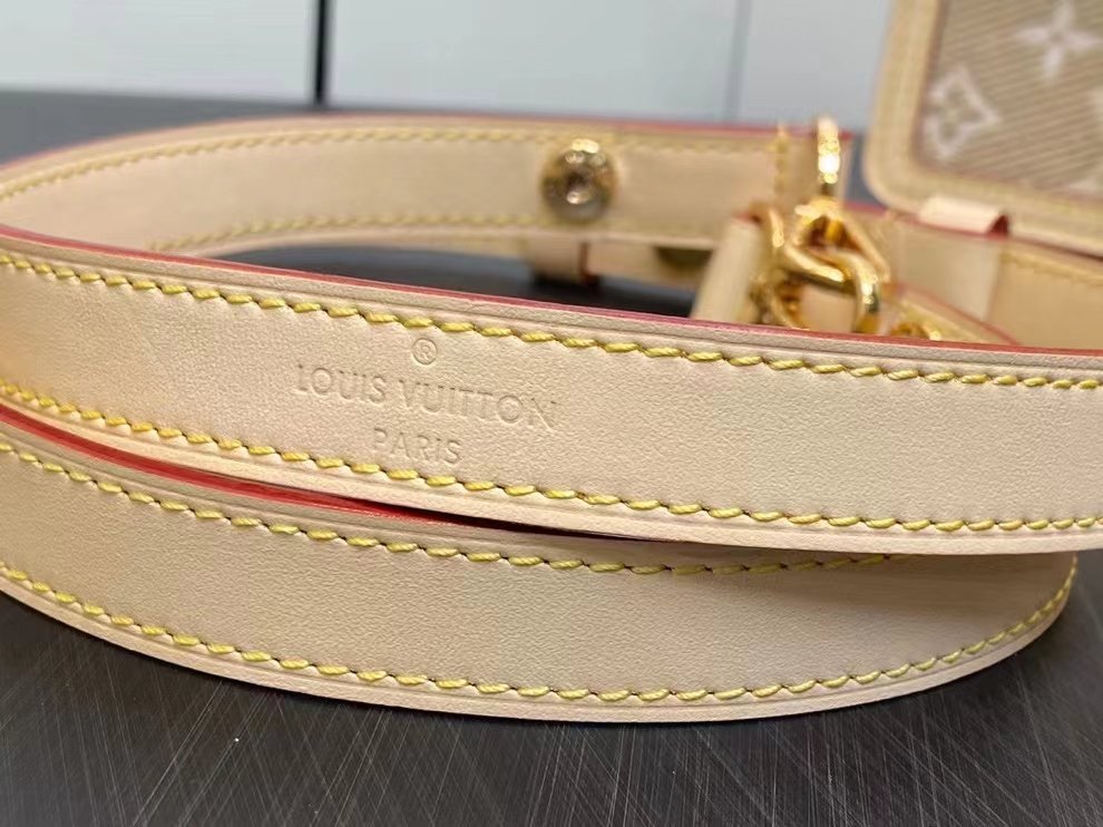 Beige Exclusive_001 Beige