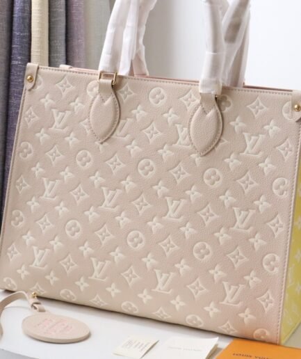 LV Beige Onthego Small