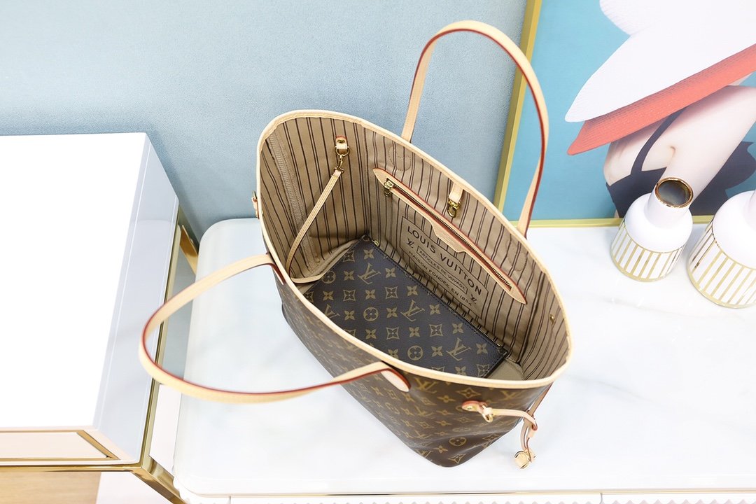 Classic Big Monogram_007