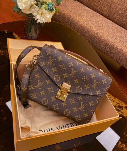 LV Classic
