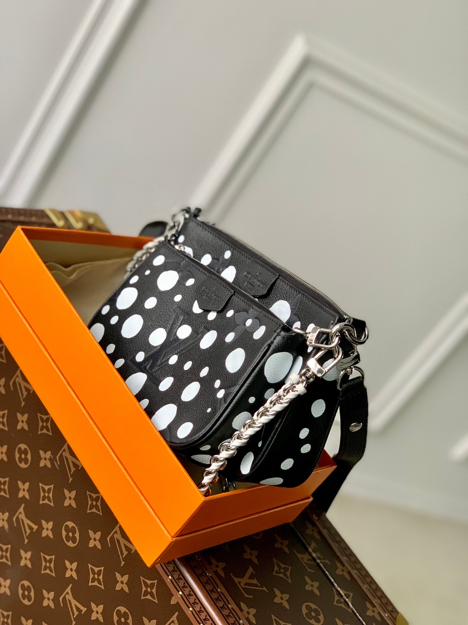 Crafty Black and White_003