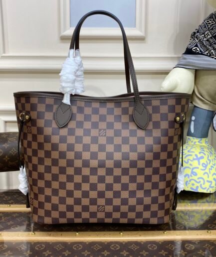 LV Damier Ebene Pink Interior