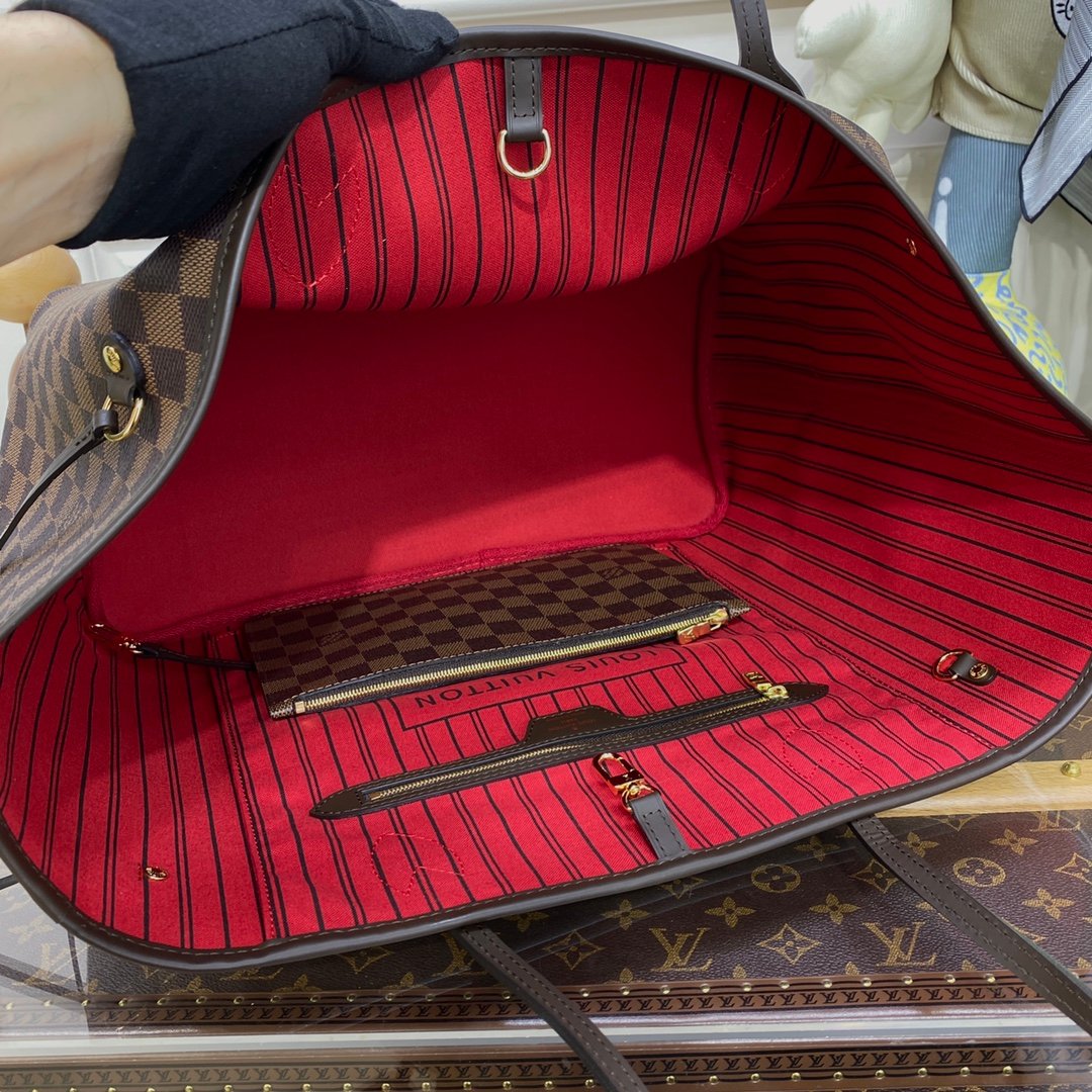 Damier Ebene Red Interior_008