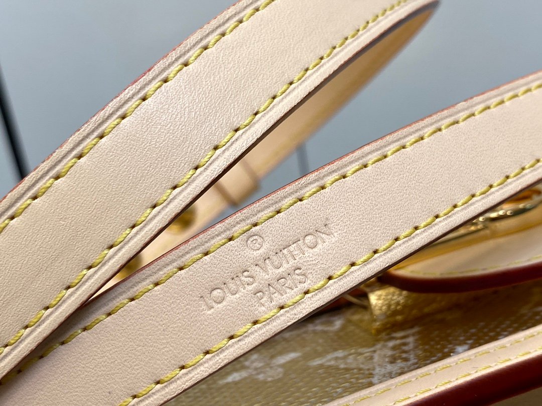 Golden Exclusive_001 Golden