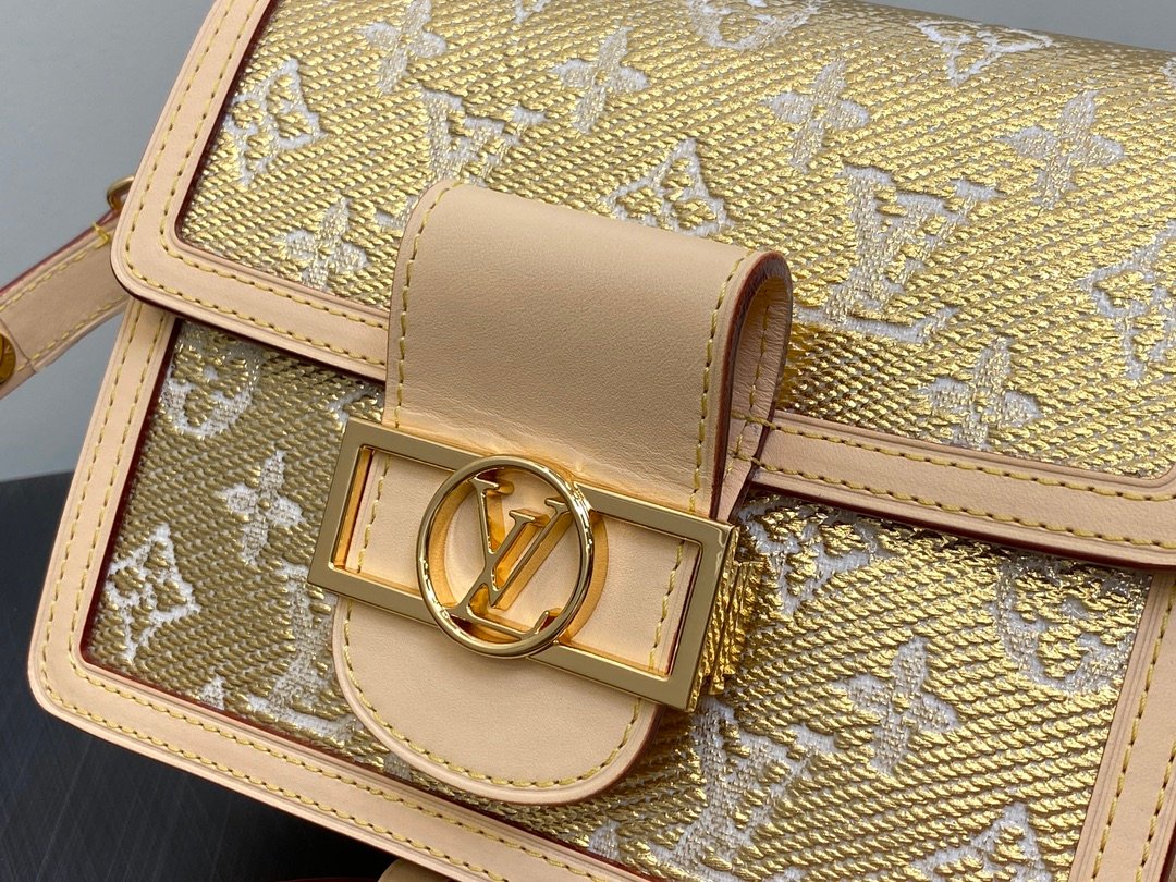 Golden Exclusive_007