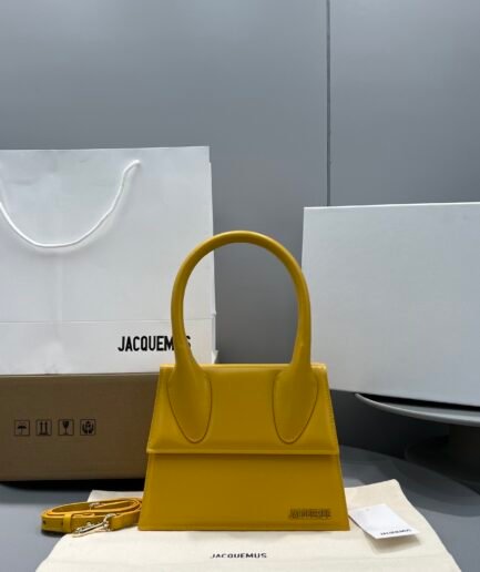 Jacquemus Chiquito Golden