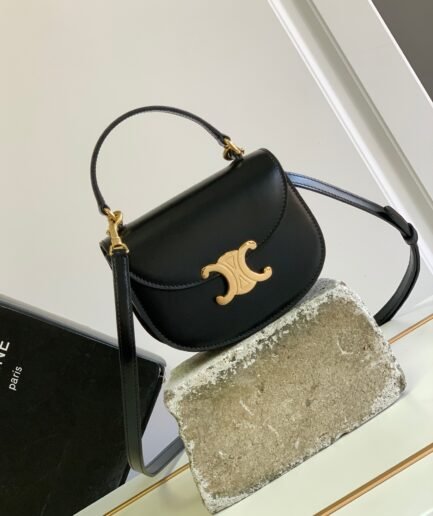 Celine Mini Besace Lisa Black