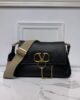 Valentino Valentino Vring Black 1 i1583732667 1953 0