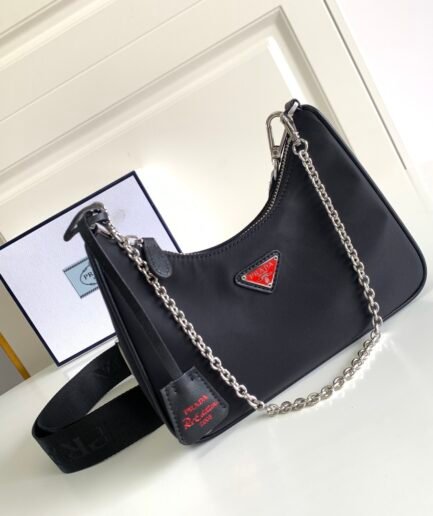 Prada Re-Edition 2005 Nylon - Black - Red Logo SHW