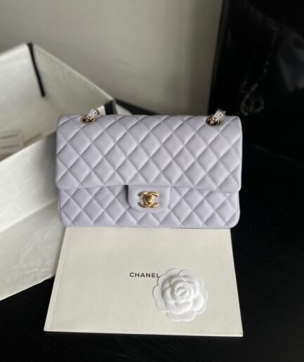 Chanel Medium Flap Caviar - Lavender GHW - A01112 - 25cm