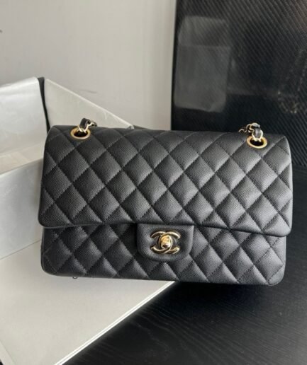 Chanel Medium Flap Caviar - Black and Black Interior GHW - A01112 - 25cm