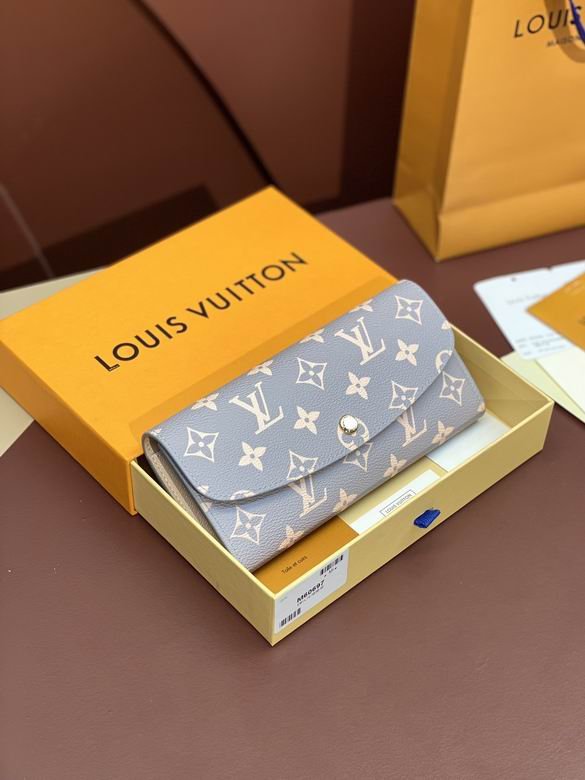 lvwallet6 (1) Luxury Replica Wallet – Steliona